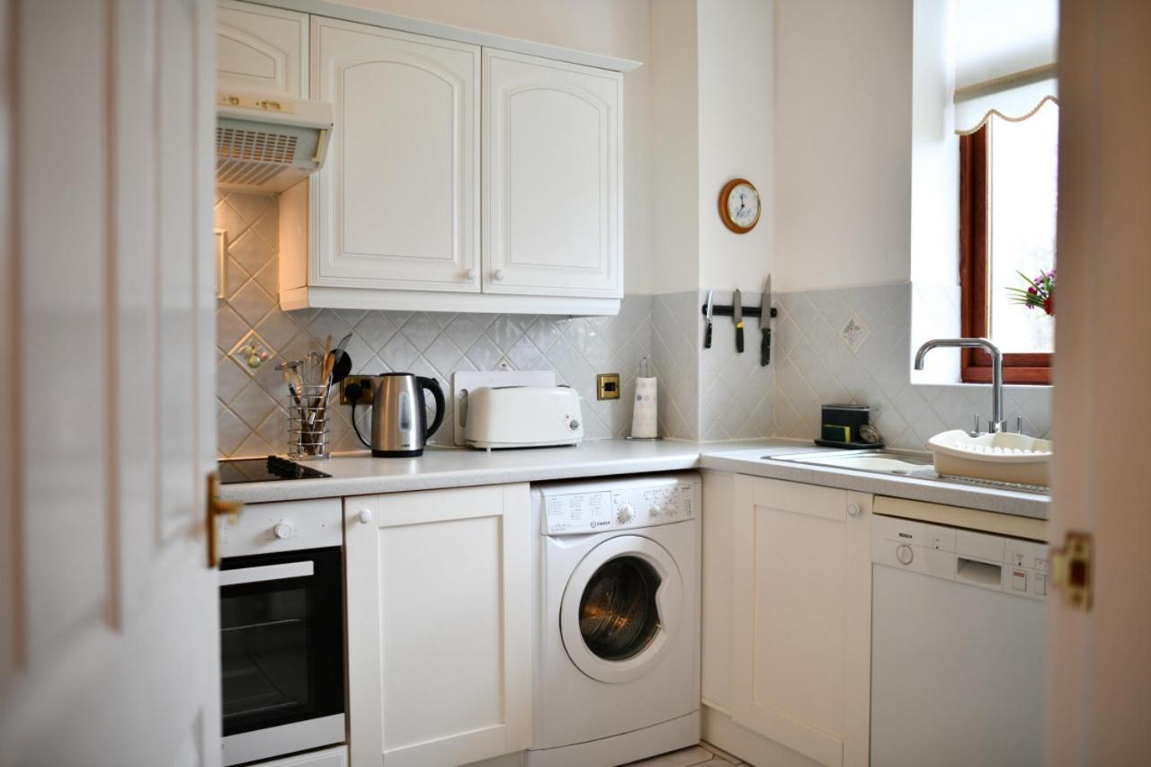 Dunvegan Apartment ترون المظهر الخارجي الصورة